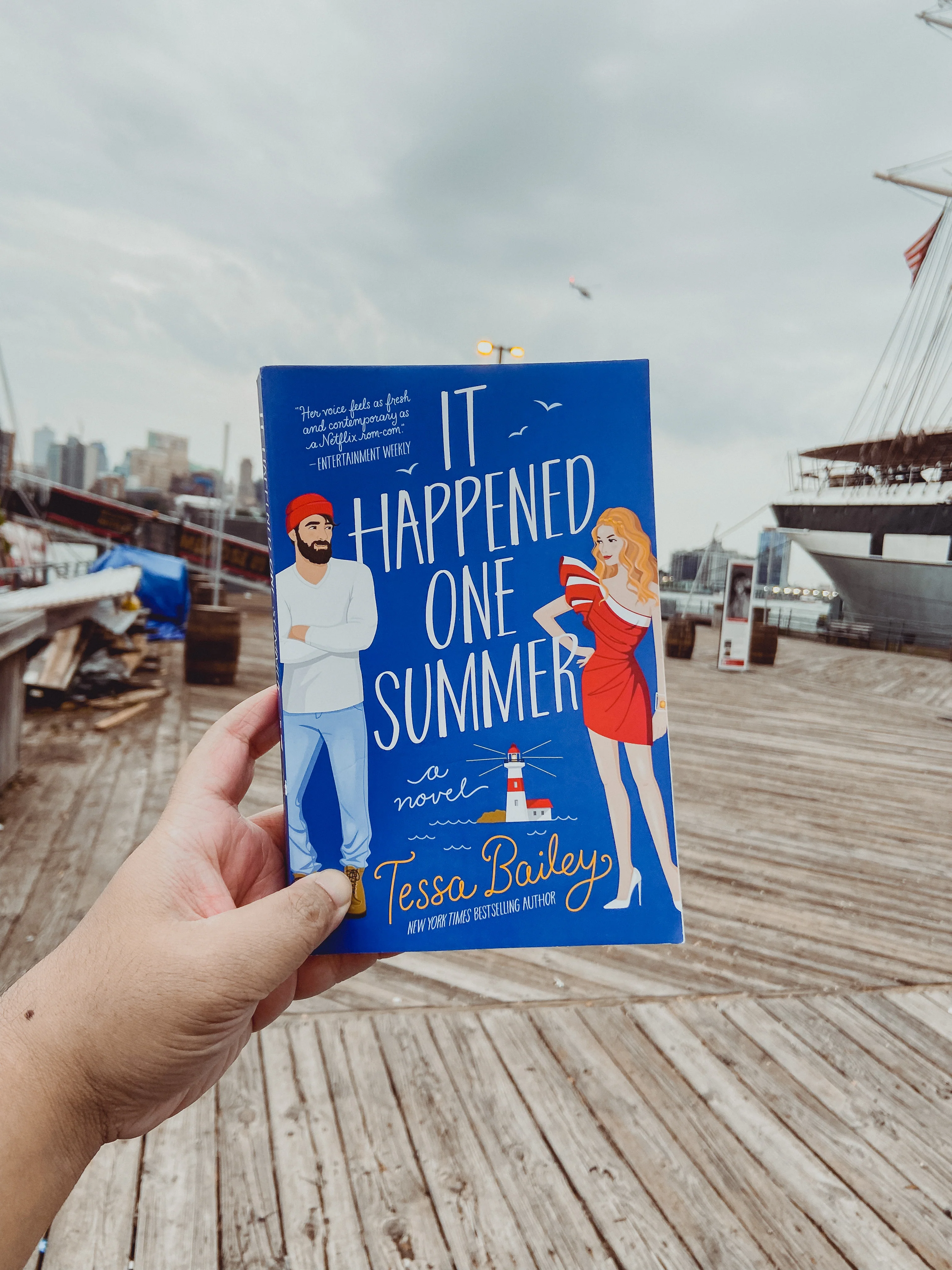 It Happened One Summer Deluxe Collector's Edition: A Novel - Image 4