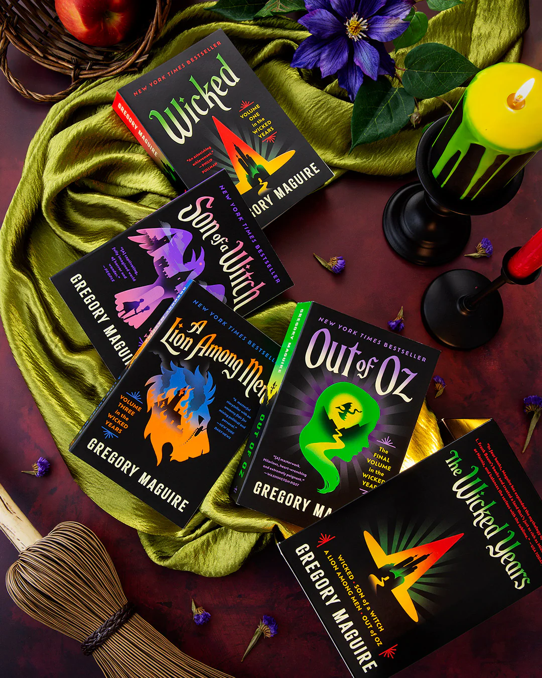 The Wicked Series Box Set: Wicked / Son of a Witch / Out of Oz / A Lion Among Men - Image 2