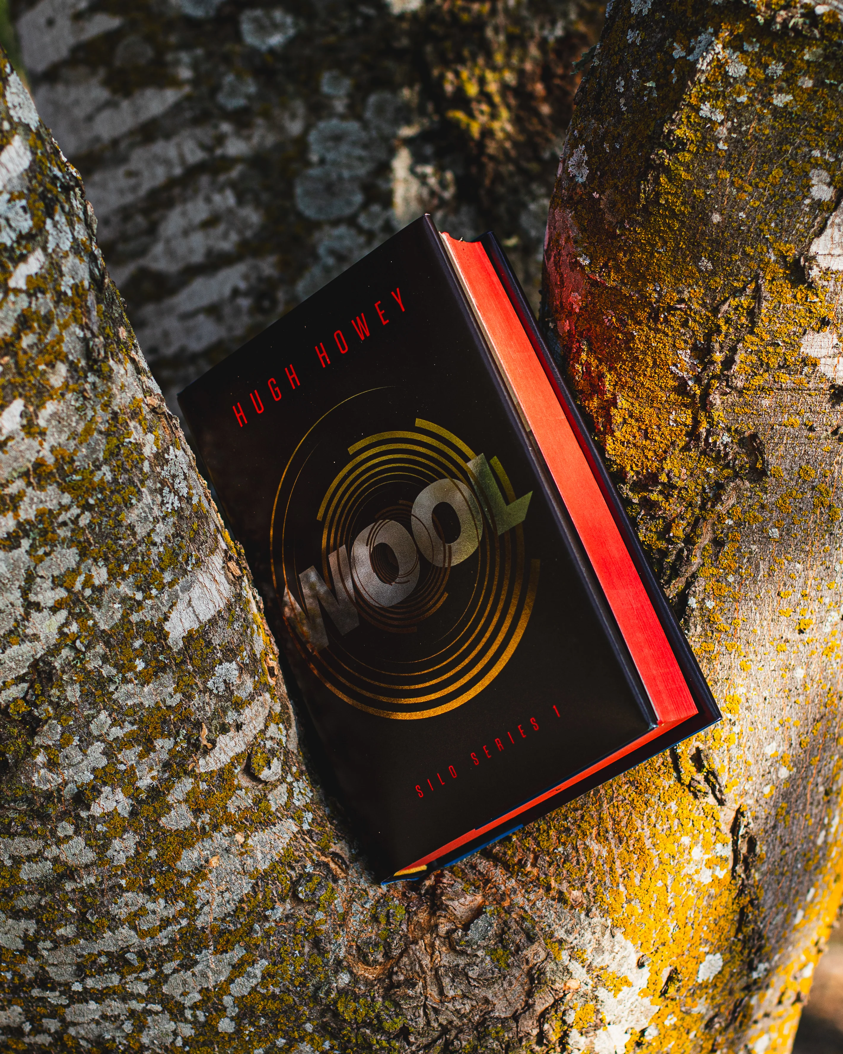 Wool Deluxe Collector's Edition: Book One of the Silo Series - Image 3